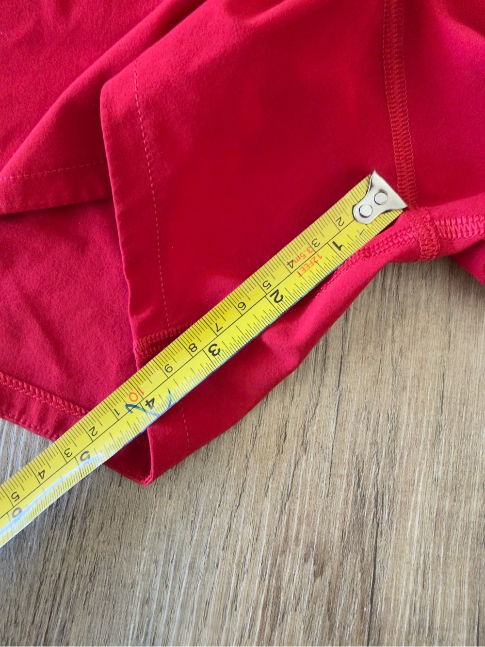 Lululemon Athletica Speed up Mid-rise 4” Lined shorts in vibrant red color - Picture 3 of 11